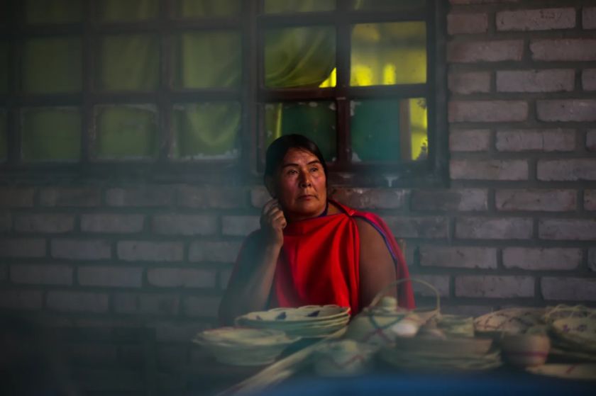 Tejidos y artesanías para que los guaraníes bolivianos sean ‘iyambae’, libres y sin dueños