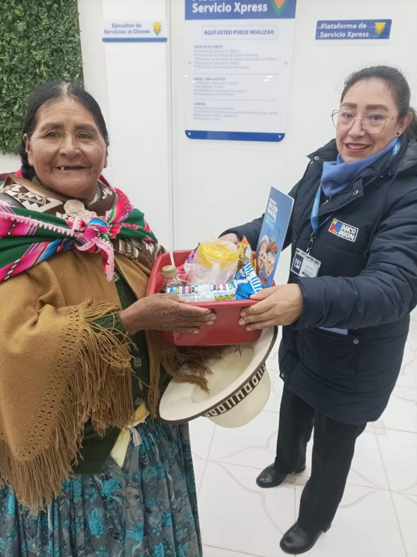 Como política interna institucional, Banco Unión brinda servicios de calidad y calidez a todos los adultos mayores