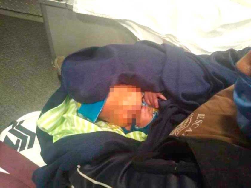 La salud del recién nacido abandonado esta estable y aún esta bajo cuidado