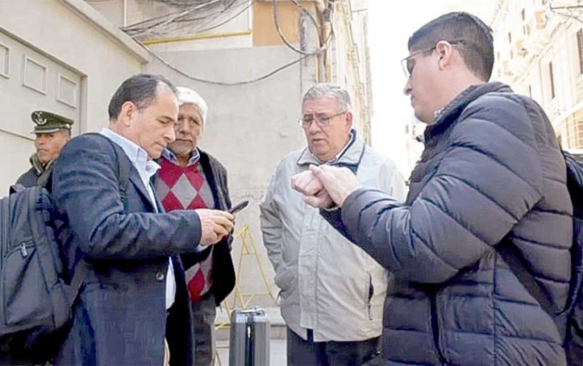 Gobierno y CAO deciden seguir con mesas técnicas
