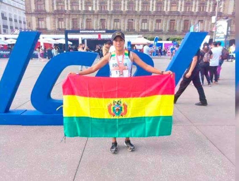 Potosina Mamani queda en el puesto 10 en el maratón de México