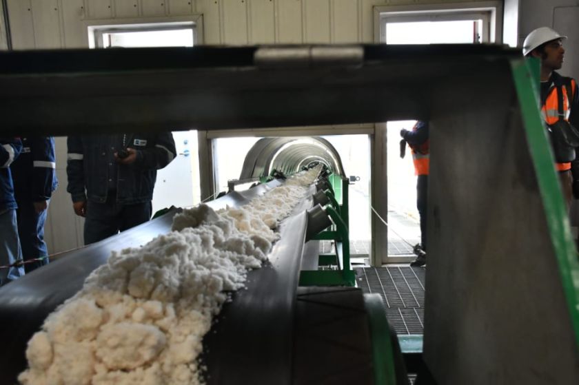 Bolivia incrementa producción de carbonato de litio de 3 a 13 toneladas por día