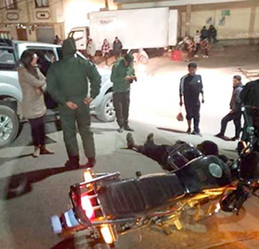 Colisión provoca dos heridos tras impacto
