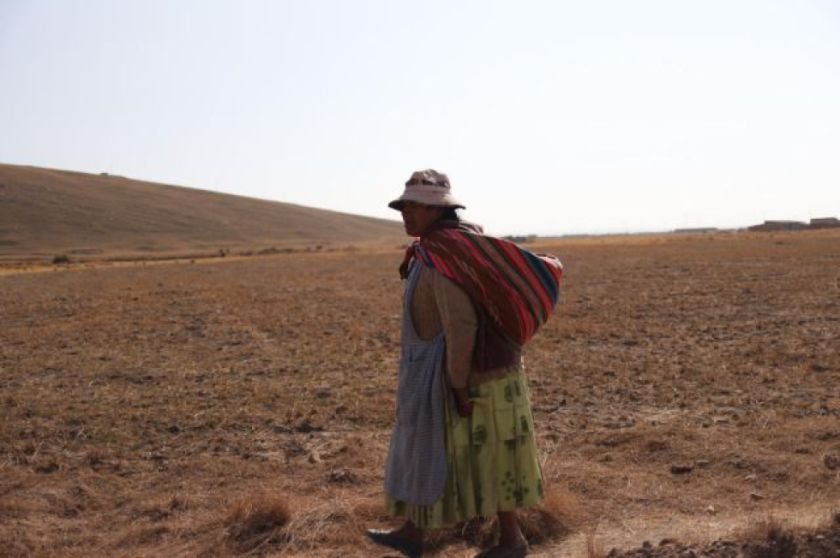 Pobladores abandonan sus comunidades en La Paz por la contaminación de ríos con cianuro