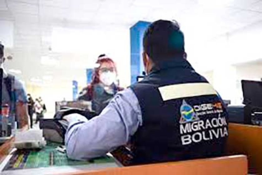 Migraciones interceptó a 16 personas por ingreso ilegal 