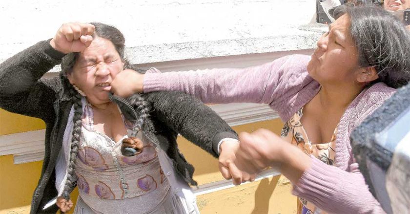 COB cerca la Asamblea tras  pelea de ‘evistas’ y ‘arcistas’ 