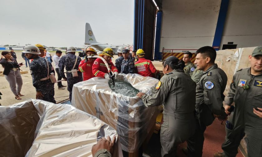 Lucha contra el fuego: Anuncian la llegada de un avión canadiense y 200 “cajas guardián”