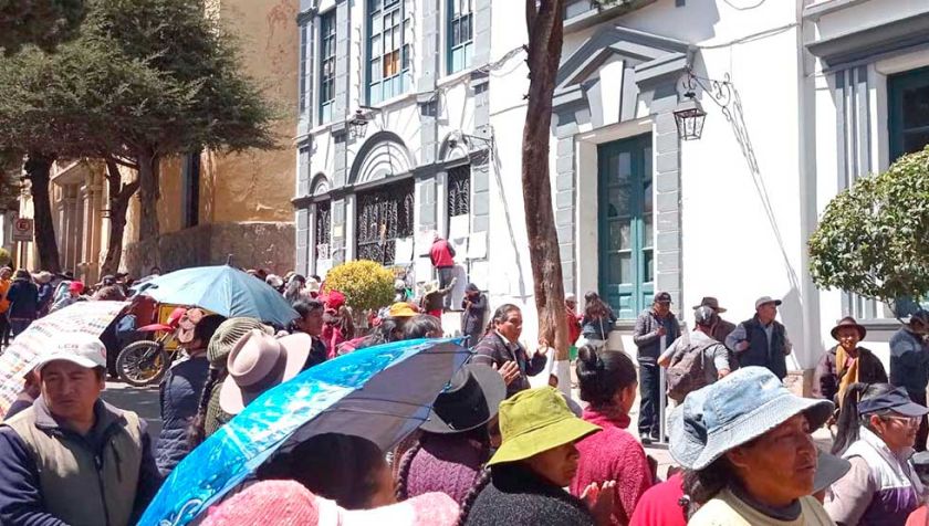 Conflictos sectoriales afectan actividades en la Villa Imperial