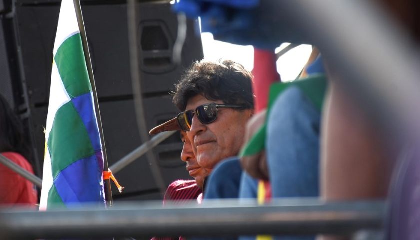 Gobierno rechaza ultimátum de Evo y denuncia amenaza de “interrumpir el orden democrático”