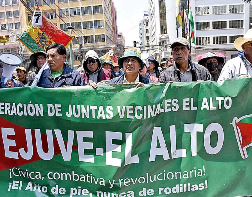 Tras una marcha, El Alto pide detener a Morales