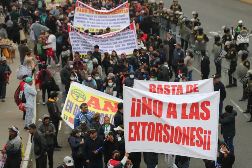 Perú declara estado de emergencia en once distritos de Lima ante ola de extorsión