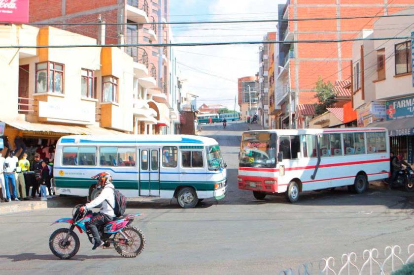 Inician trabajo para consensuar precio de pasaje en base a estudio 