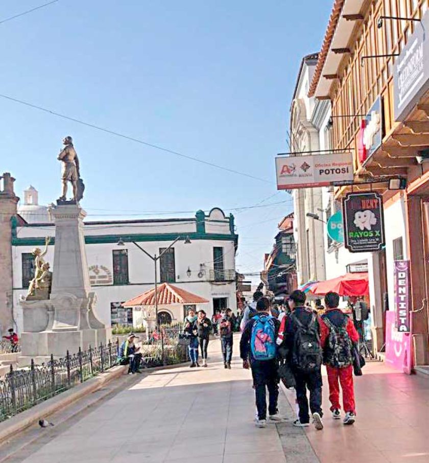 Humareda vuelve a las regiones sin que clases sean interrumpidas