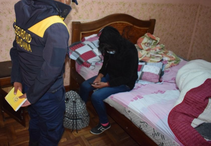 La encontraron en un alojamiento en Santa Cruz, ella había desaparecido en Cochabamba