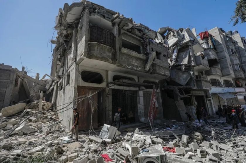 Bombardeo israelí contra un hospital en el norte de Gaza causa 15 muertos