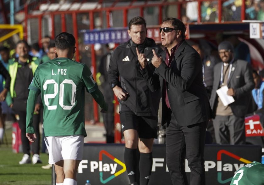Lorenzo calificó de “aviones” a los jugadores de la selección nacional