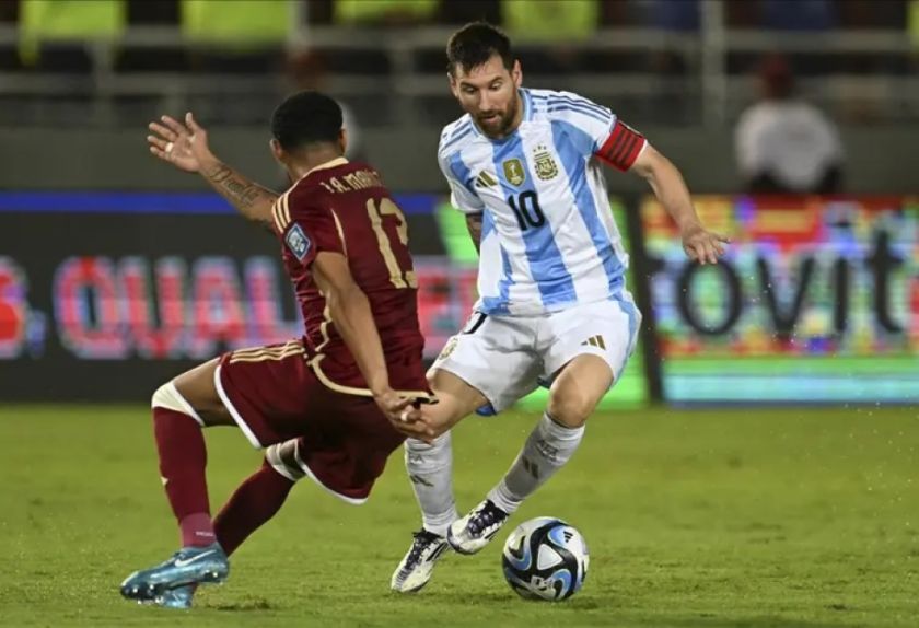 Venezuela reacciona y empata ante Argentina (1-1) en el regreso de Messi a su selección