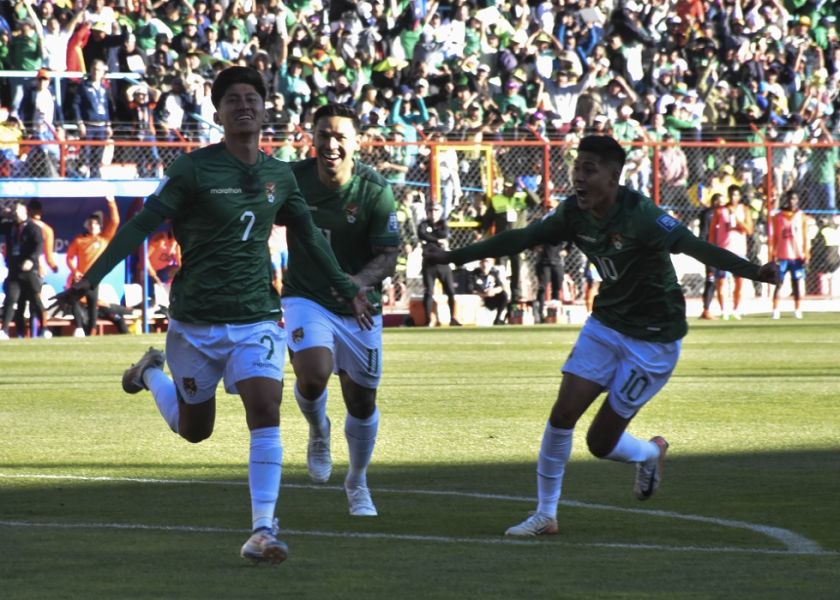 Bolivia crece tras derribar el invicto de Colombia