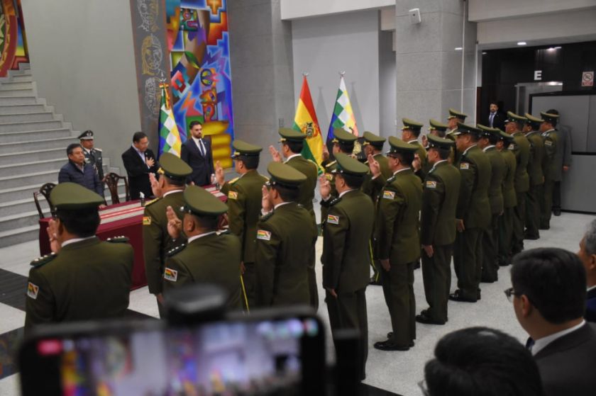 Gobierno dice que cambio de cúpula policial no tiene relación con el caso contra Evo