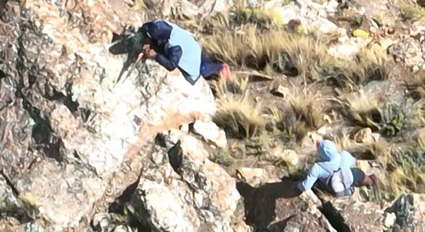 La Policía busca a los dos francotiradores que atacaron a convoy policial