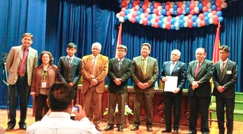 Carrera de Ingeniería Agronómica de la UATF logra su acreditación tras evaluación