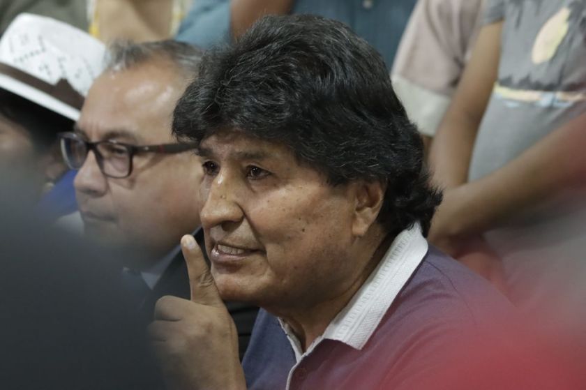 “Yo he disparado a la llanta del carro que estaba ahí”: Evo Morales admite que abrió fuego