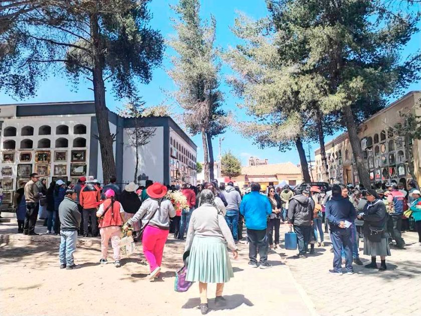 Impedirán el consumo de alcohol en el cementerio