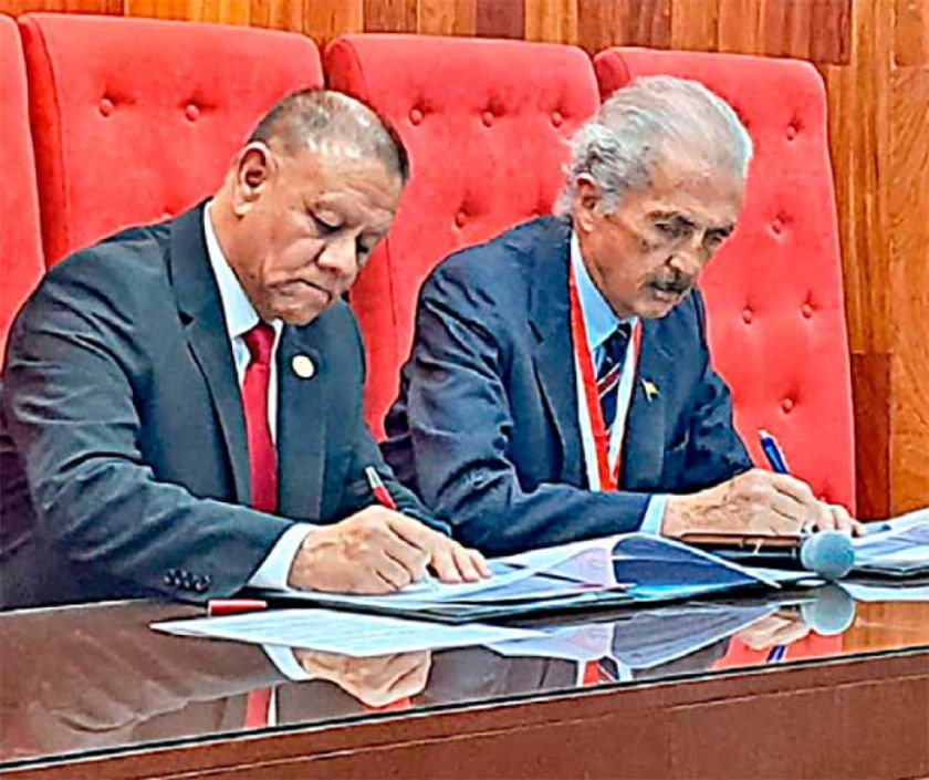 Sociedad Geográfica y Univalle sellan acuerdo