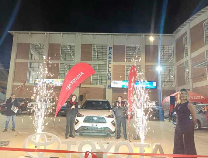 Se presentó el Yaris Cross hibrido en la Feipobol 2024