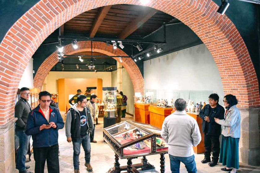 "Potosí, Crisol de Identidades" muestra piezas artesanales