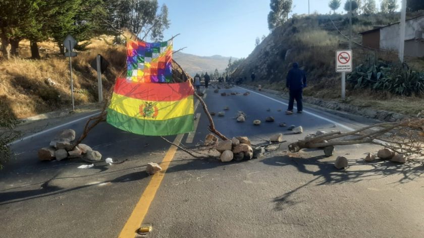 Dirigente ‘evista’ revela que pagaban hasta Bs 150 por día a cada bloqueador 
