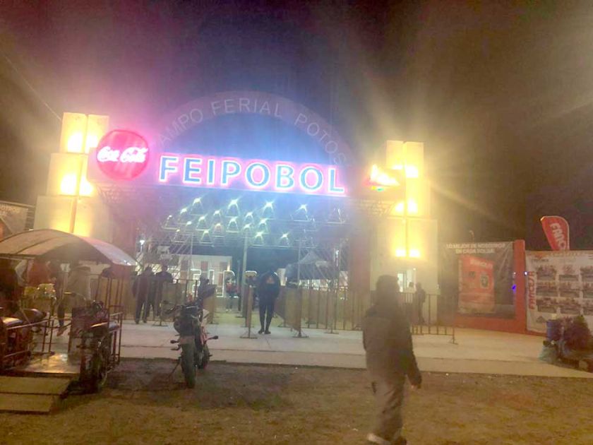 Feipobol 2024 cerró sus noches de feria con marcada asistencia y rock
