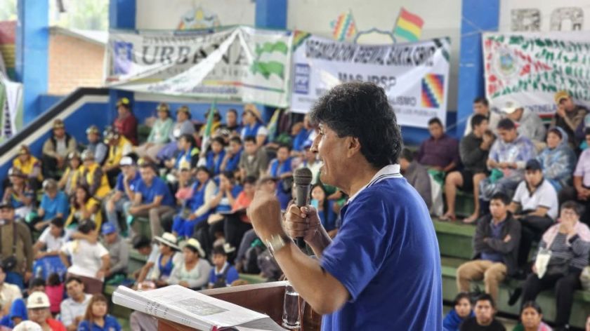 Reunión en Lauca Ñ: ‘Evistas’ ratifican a Evo como líder del MAS y anuncian una “gran movilización”