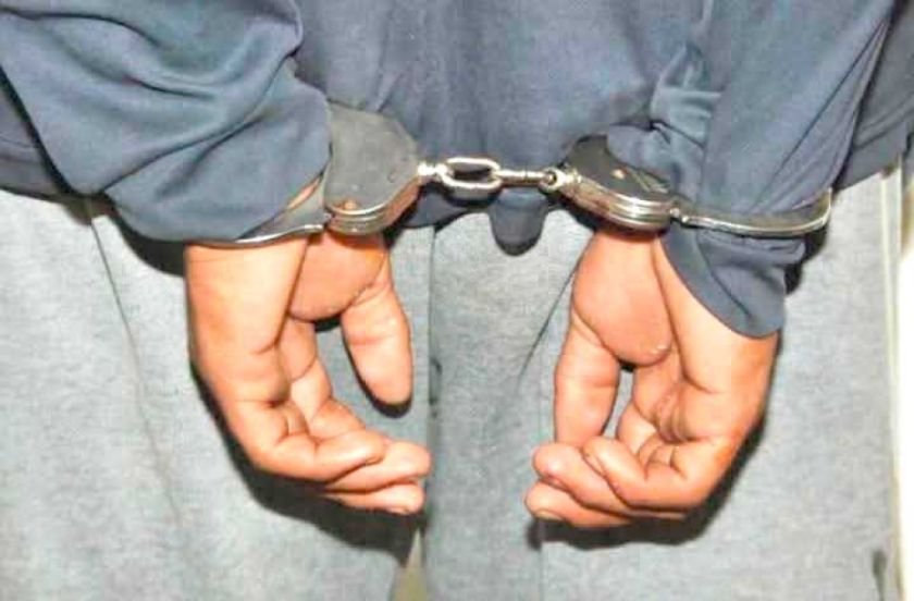 Profesor es enviado a prisión preventiva por abuso a una alumna