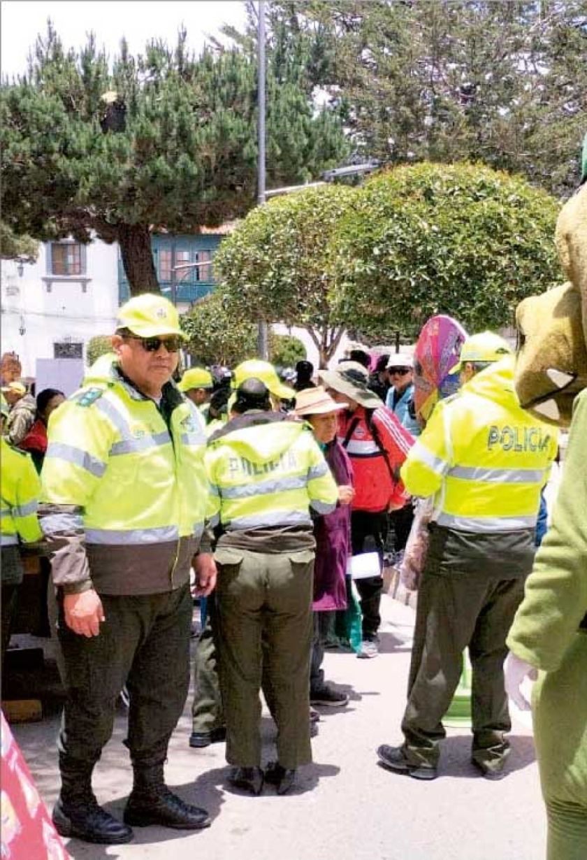 Imparten la educación vial a niños y a los adultos