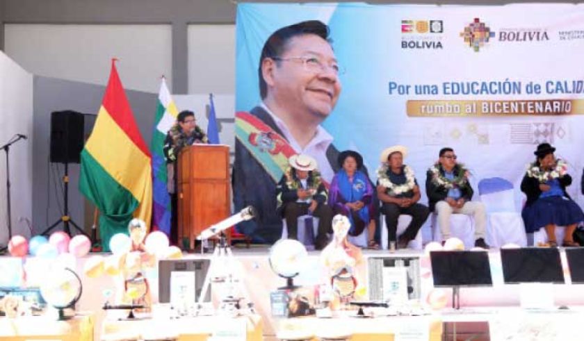 Entregan infraestructura y equipamiento en el sur de Potosí