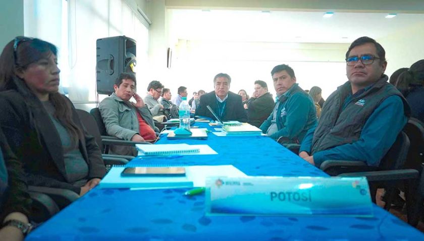 Autoridades educativas delinean directrices para 2025