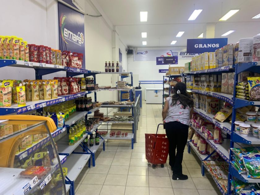Saquean alimentos de una sucursal de Emapa en Cochabamba