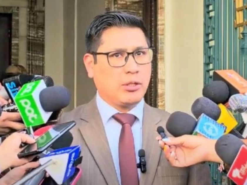 Hay un nuevo procurador general del Estado y es Ricardo Condori 
