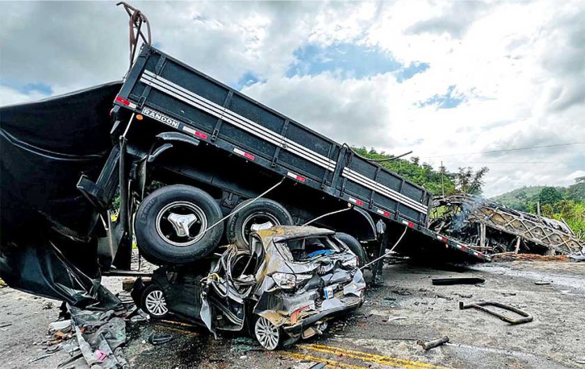 Al menos 38 fallecidos en accidente en Brasil