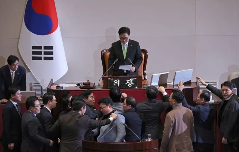 Crisis institucional en Corea del Sur: el Parlamento destituye al presidente interino