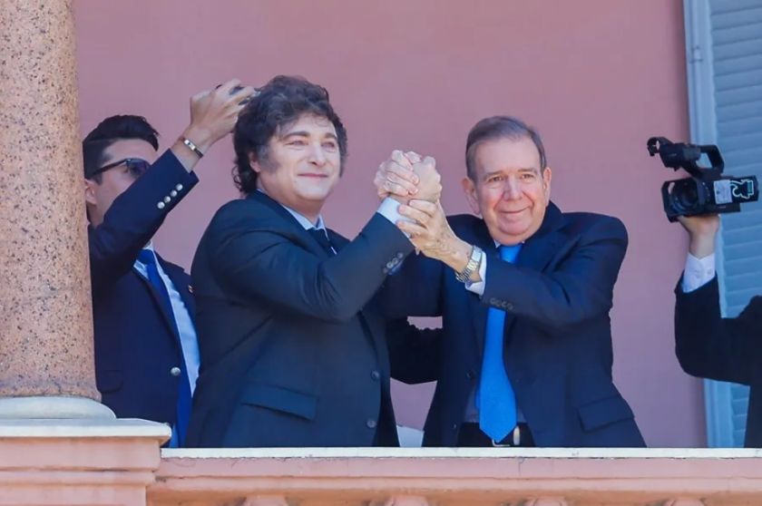 Edmundo González saluda desde Buenos Aires a los presos políticos y asilados en la embajada argentina