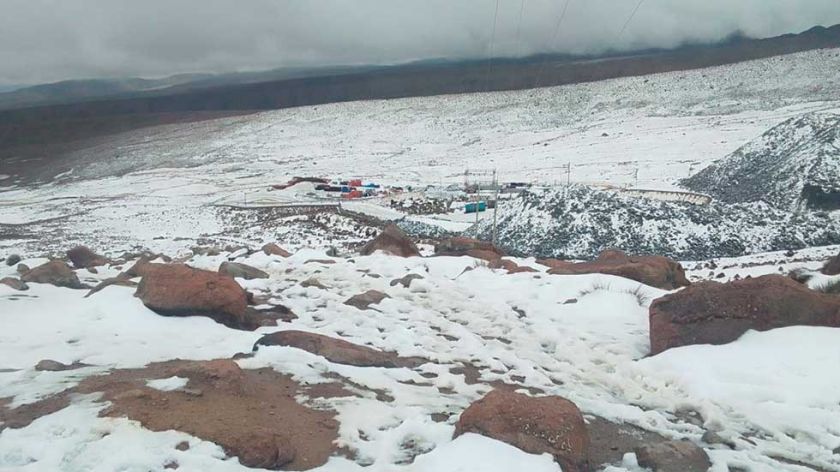 Potosí presentó nevada en pleno verano el el Kari Kari