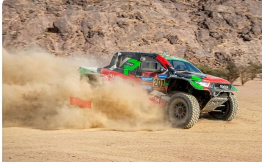 Yazeed Al Rajhi gana la etapa del Dakar, Henk Lategan es líder y Sainz pierde 1 hora y 33 minutos