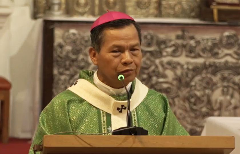 Monseñor Leigue cuestiona: "¿Qué clase de pacto quiere el presidente por el bicentenario?