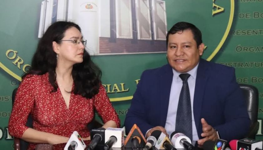 Denuncian desfalco de cerca de Bs 2 millones en Derechos Reales de Santa Cruz