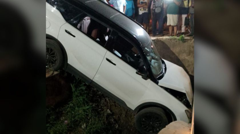 Persiguen y atacan a balazos a un conductor en Santa Cruz