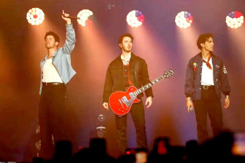 Los Jonas Brothers regresan a Disney para protagonizar una comedia navideña