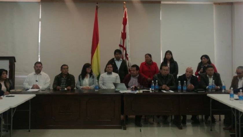Encuentro Multisectorial decide un paro nacional si no se deroga la disposición confiscatoria