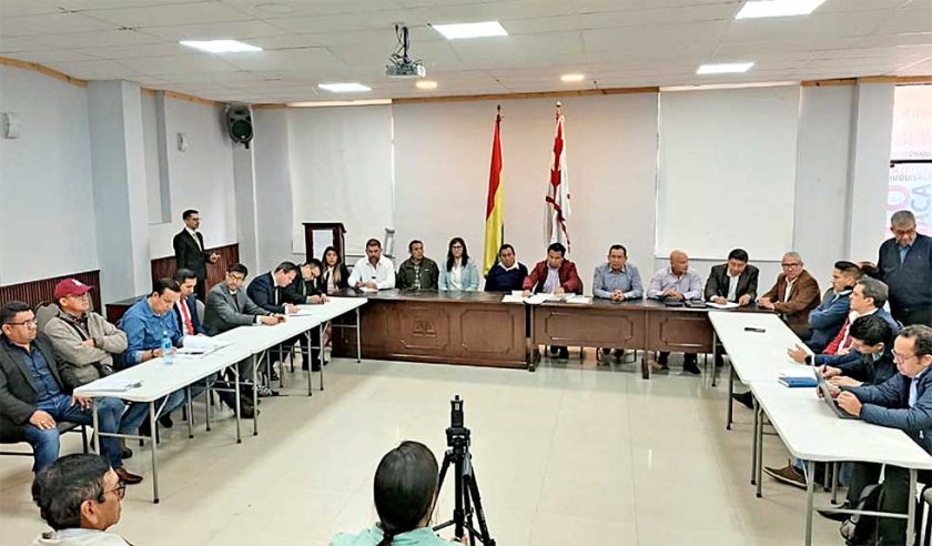 Sectores exigen derogatoria bajo advertencia de paro movilizado